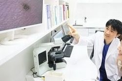 医師